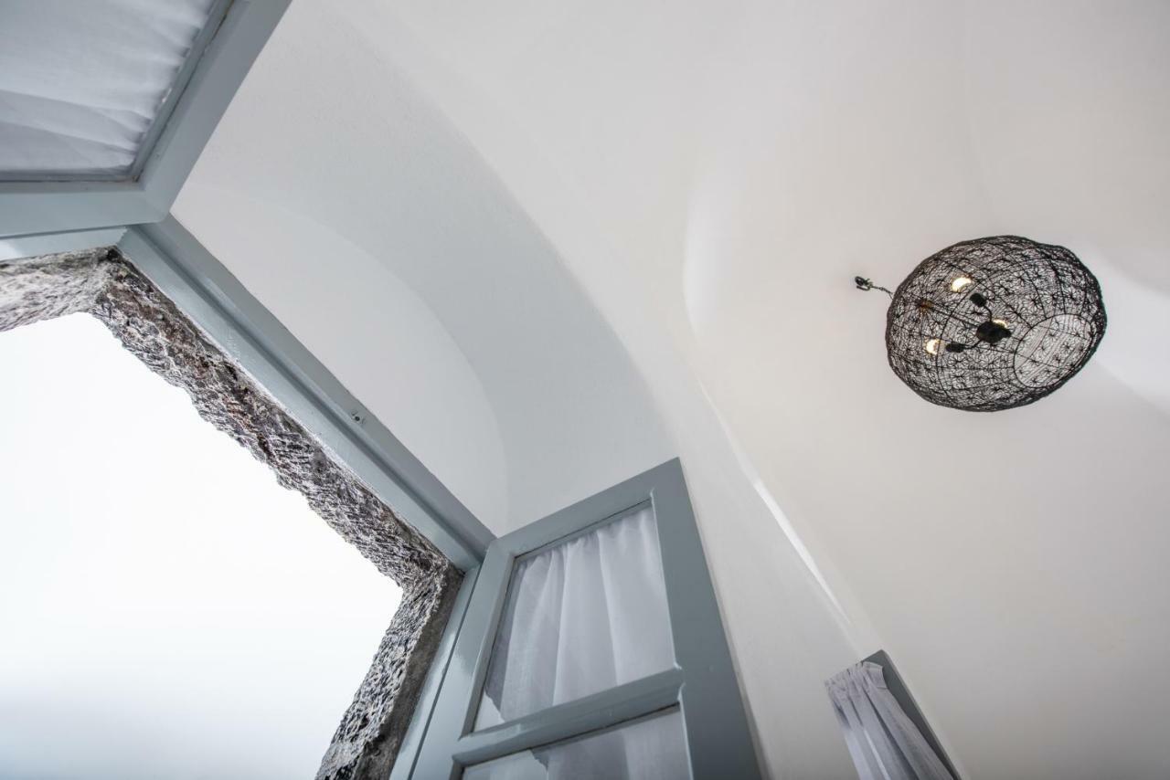 Nk Cave House Villa Тира Экстерьер фото